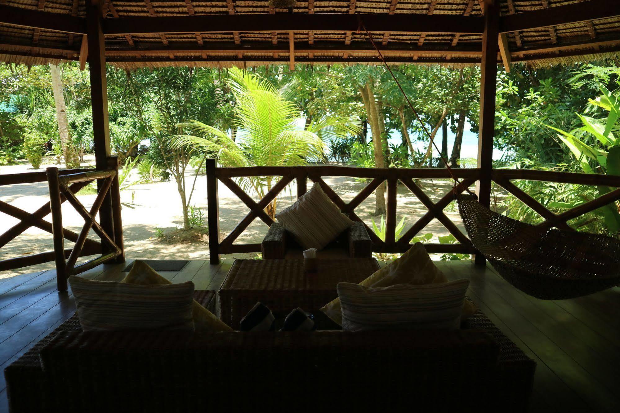 El Nido Mahogany Beach Luaran gambar